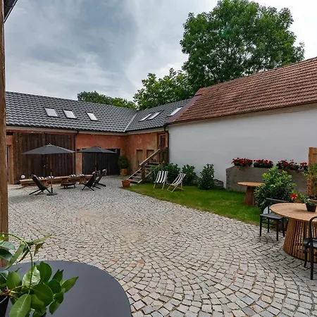 Dostatek